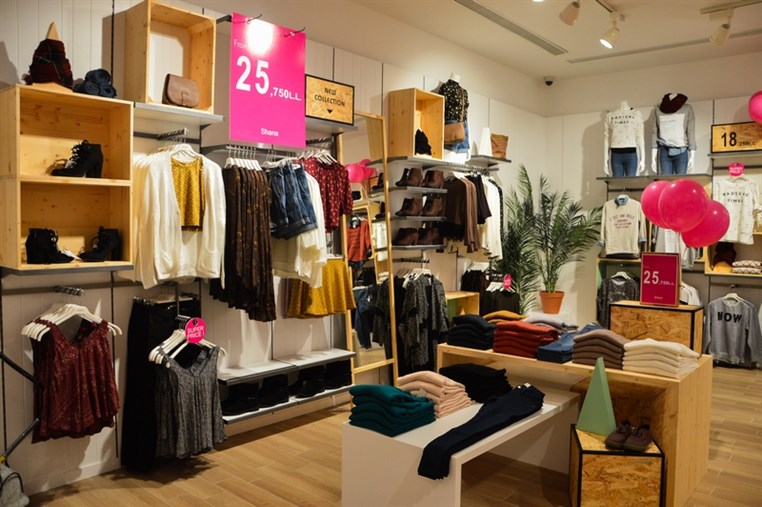 Shana Shop Opening